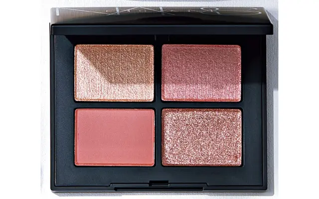 品のいい立体目へ