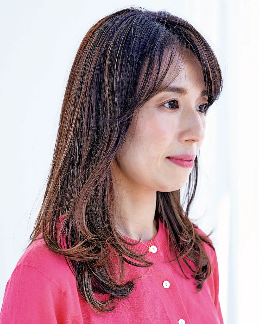 OurAge×Webエクラ  横から見たロングヘア　ヘアスタイル　40代50代