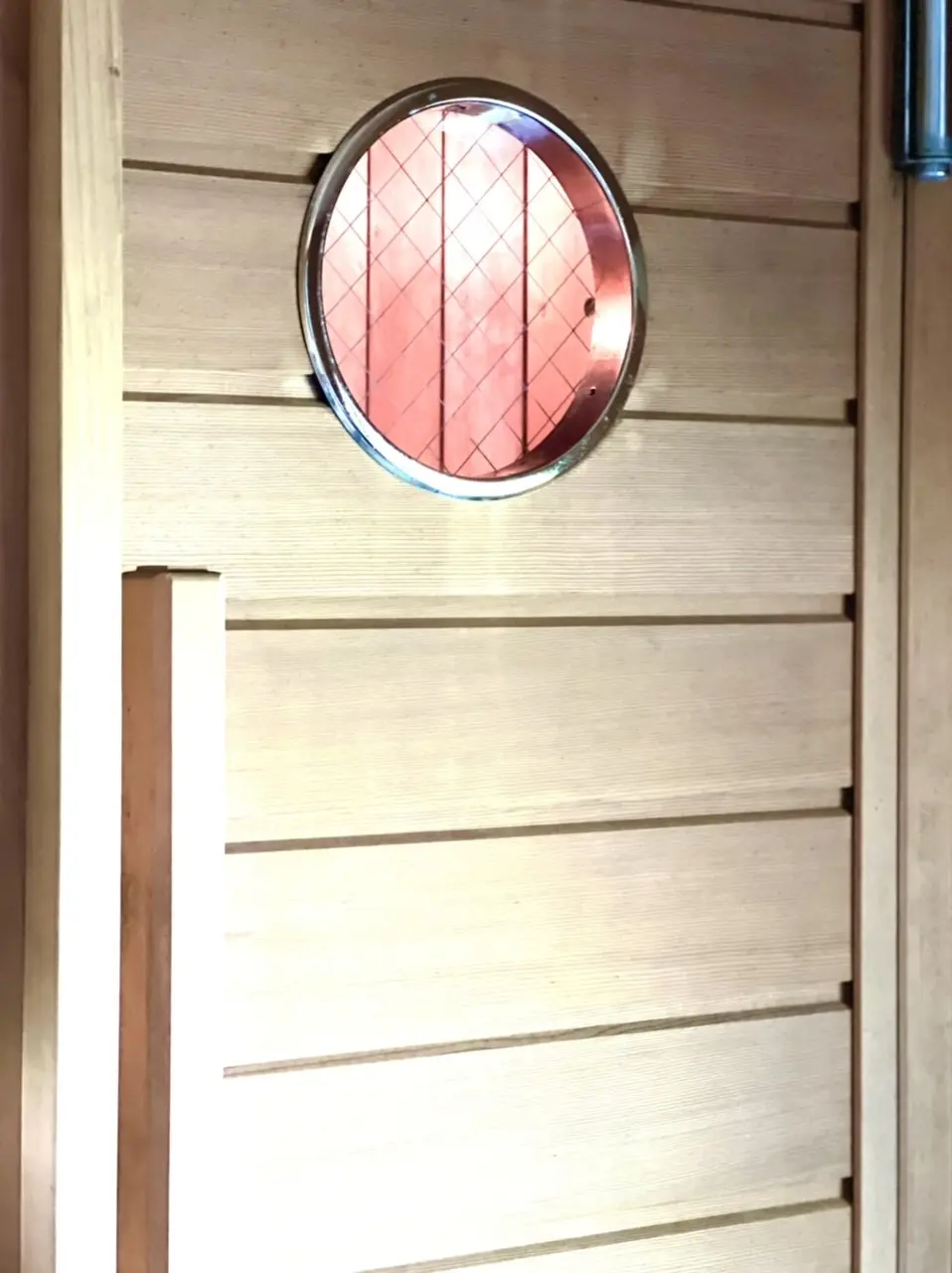 サウナルーム入り口