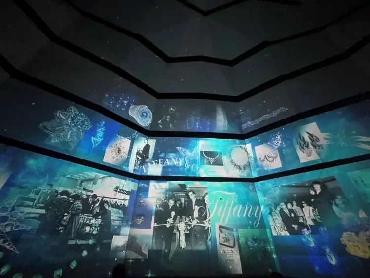 きらめくジュエリーや限定グッズも♪「ティの画像_4