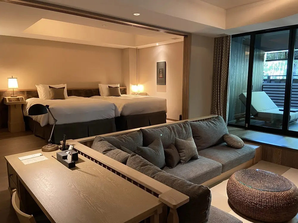 ふふ奈良の客室はすべてスイート仕様で色彩トーンは同じながら異なる造り