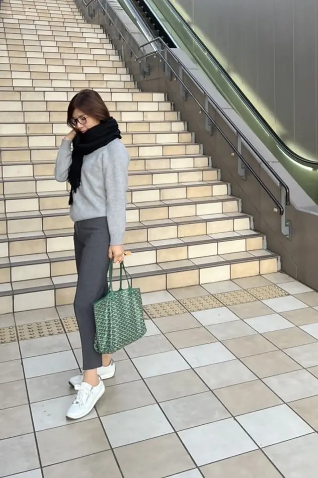 ワントーンコーデで伊達メガネを新調にの画像_2