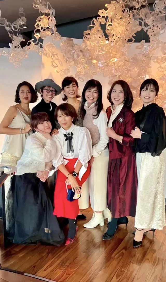 アフタヌーンティーパーティで素敵なJマダの画像_1