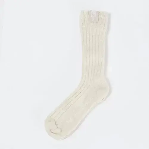 【50代 週末コーデ】ベロアパンツ×ホワの画像_7