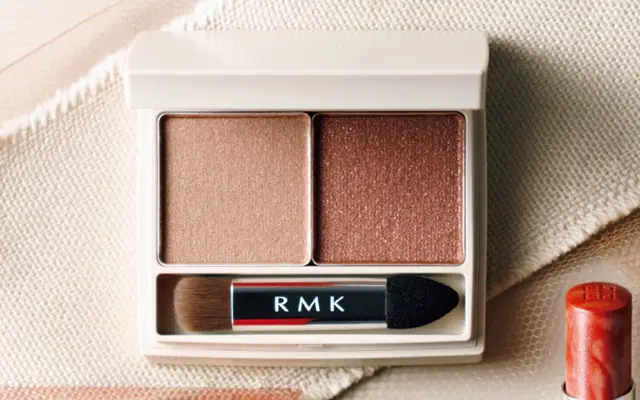 スプリングブレイズ デュオアイシャドウ 01（限定発売）¥4,180／RMK Division