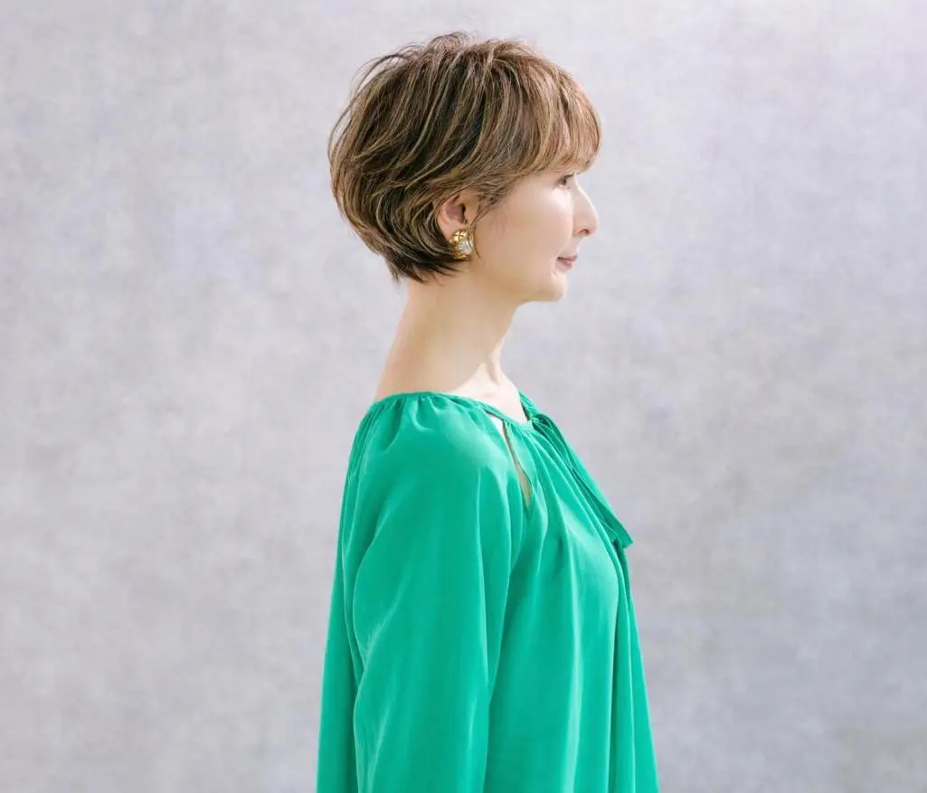 OurAge×Webエクラ  横から見たショートボブ　ヘアスタイル