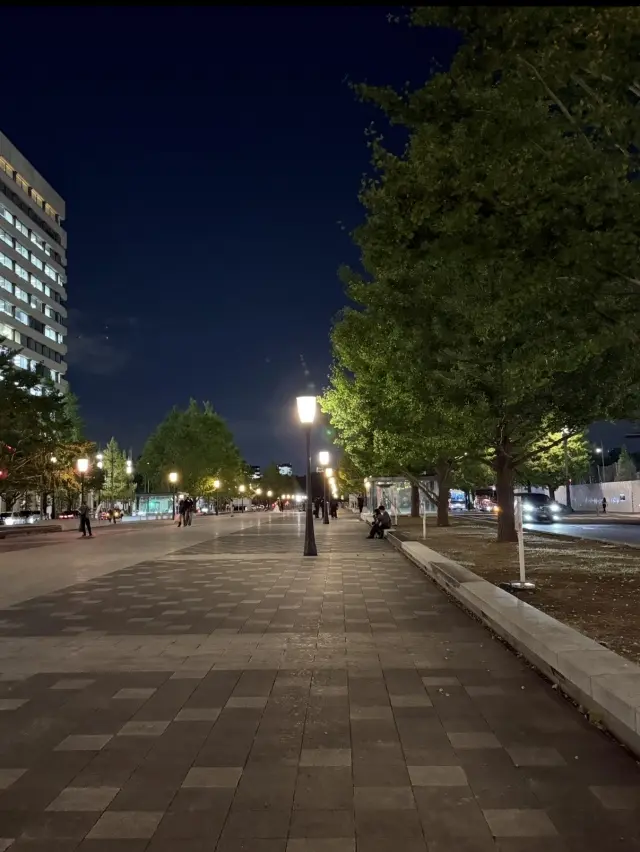 秋寒は無印良品の赤のトップスで温もりをチの画像_4