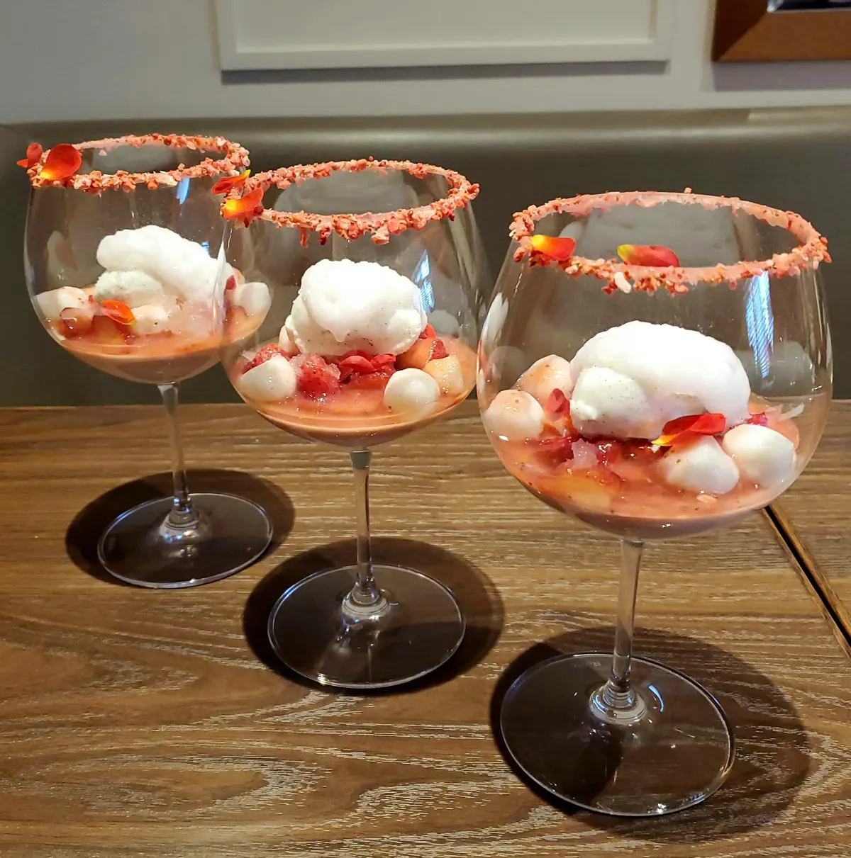 苺とシャンパンのクープ