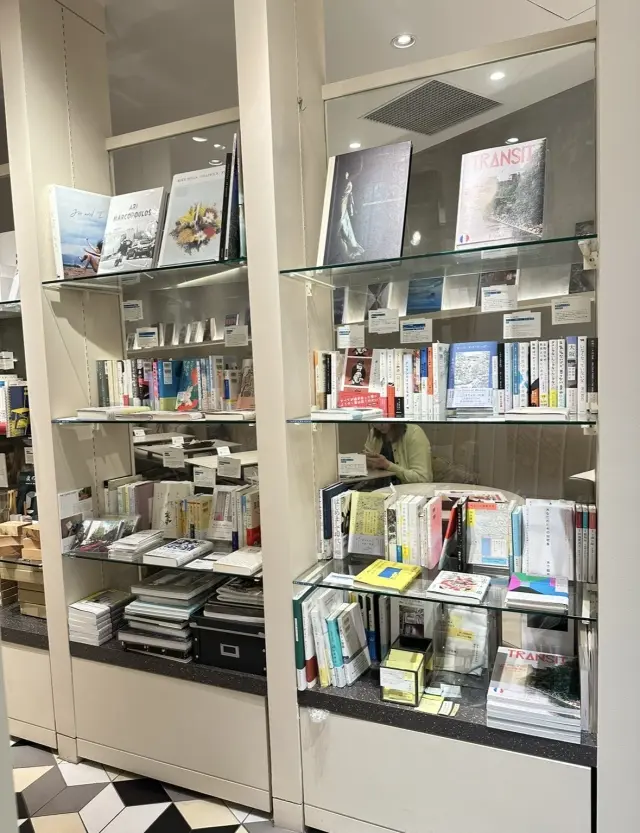 思いを作る素敵空間、本&カフェのお店への画像_4