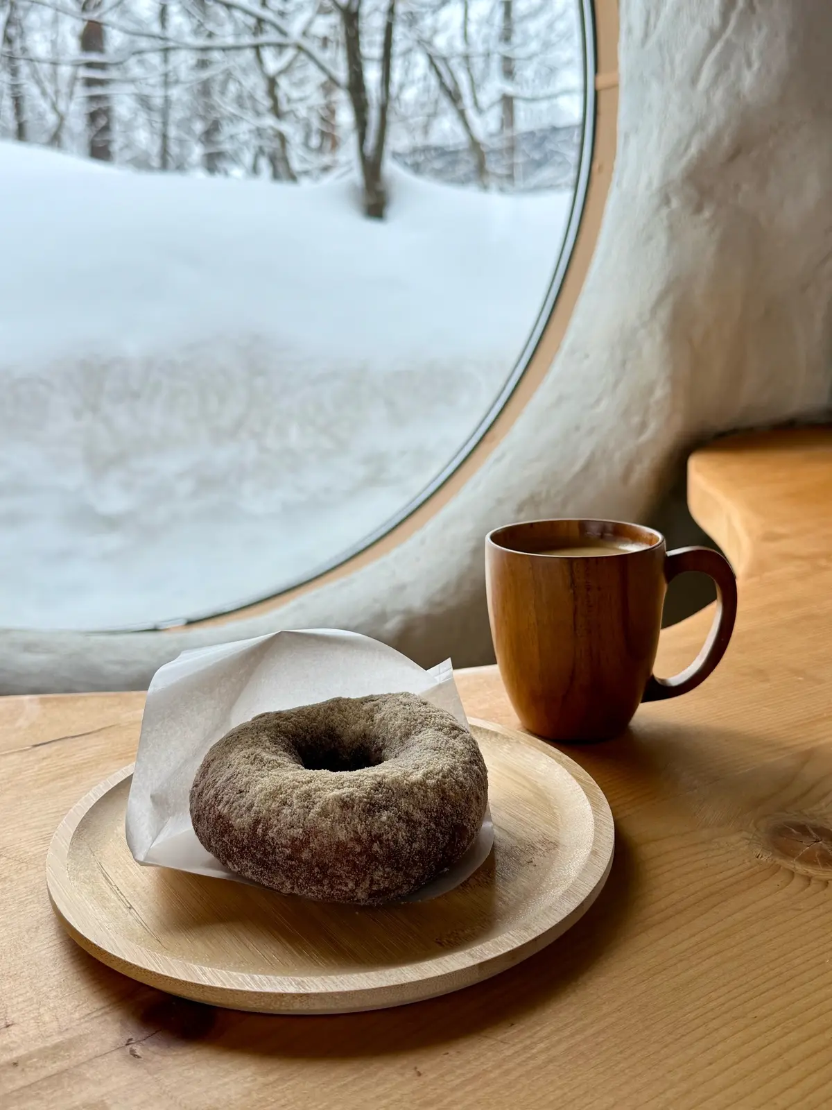 長野県　白馬村　カフェ　パン屋　サクララ　sakulala hakuba　ミルクドーナツ　雪景色