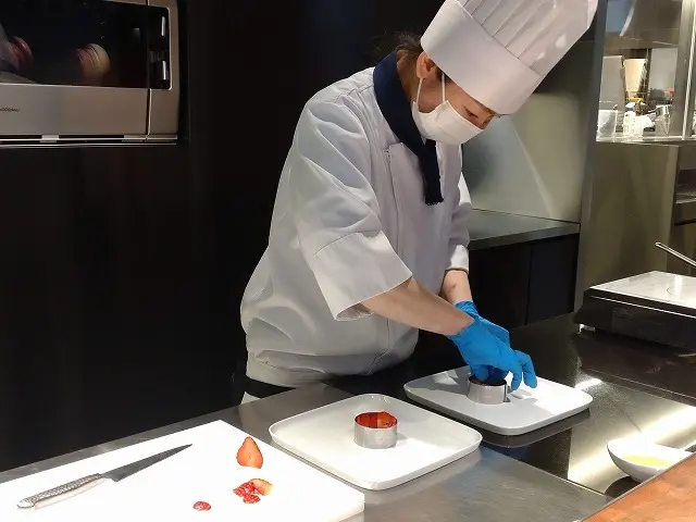 CLUB HARIEのシェフズカウンターの画像_3