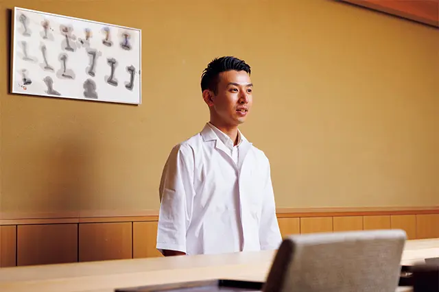 福岡、京都、東京での修業を経て料理長 に就任した吉田さん