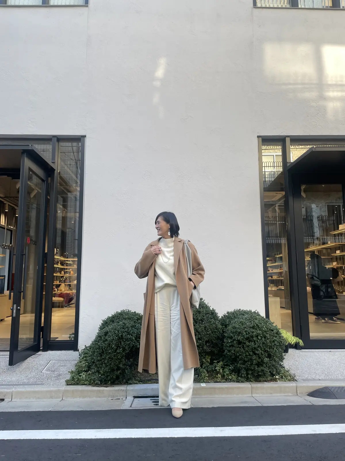冬の白コーデの画像_5
