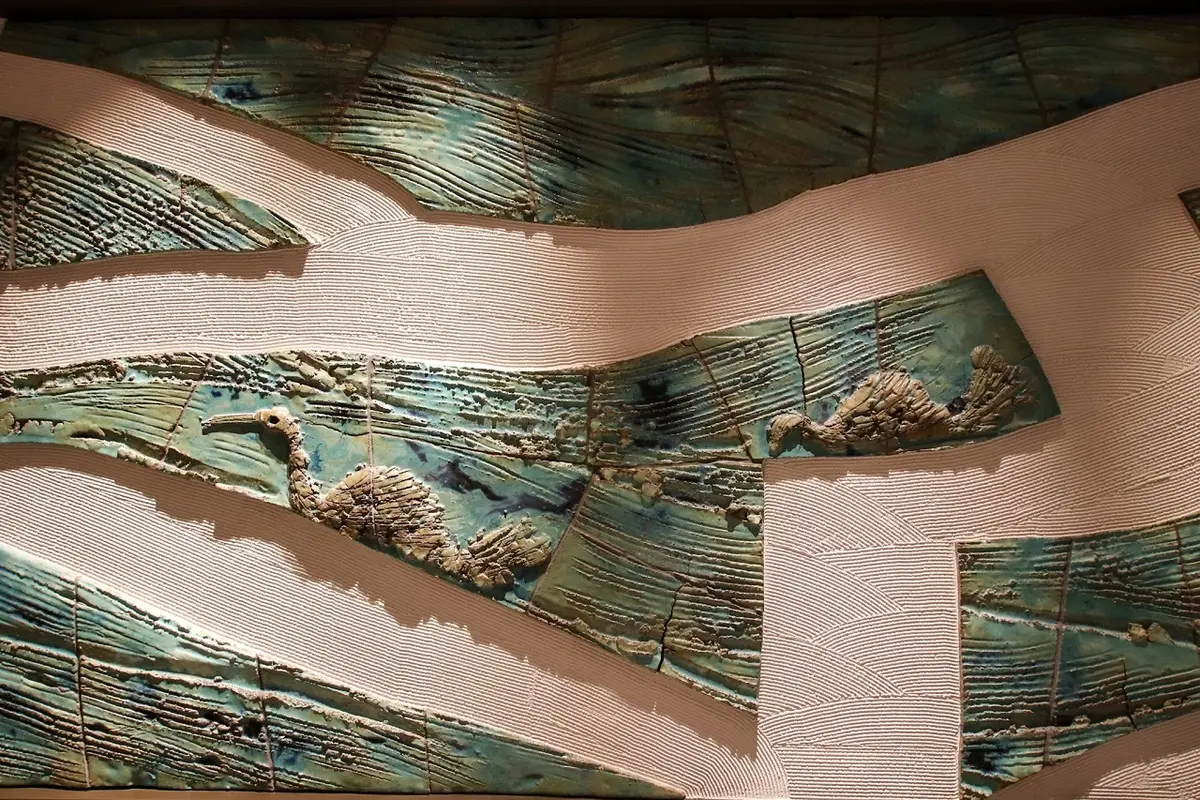 旧名鉄犬山ホテルの陶板アート