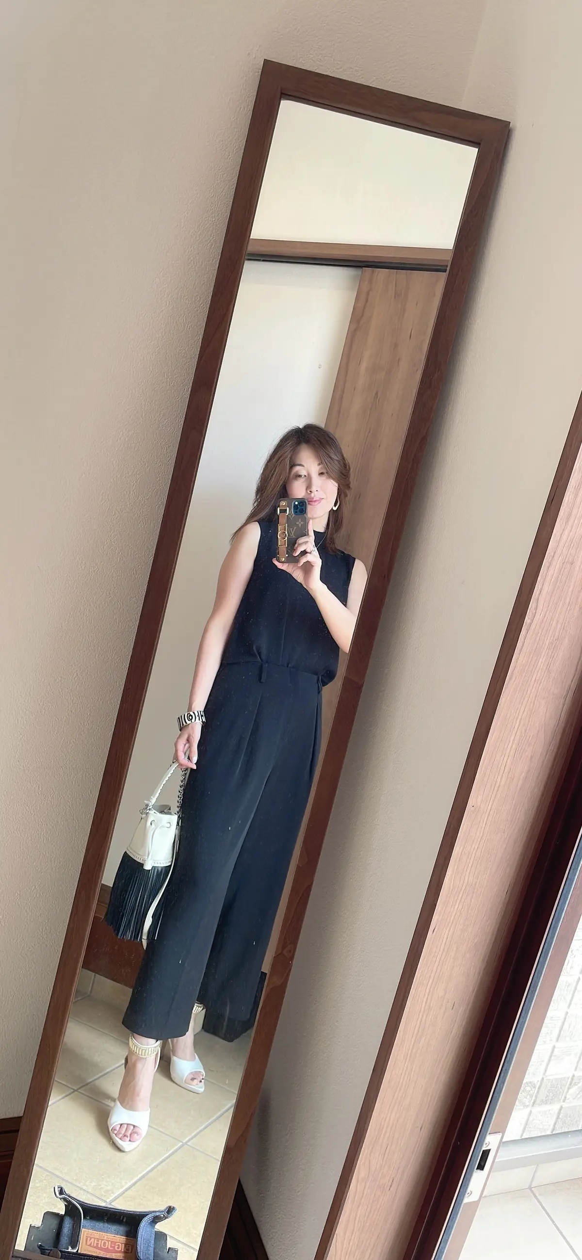 やっぱり好き！夏のモノトーンコーデの画像_4