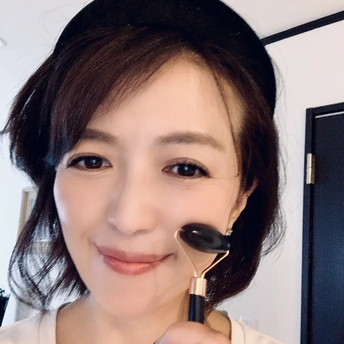 シュンガイトの美容ローラーでながら美容の画像_5