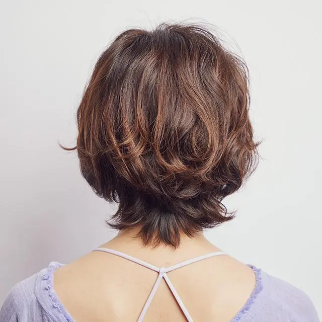 いつものボブに飽きたらトライ！50代こなれ見え確実のショートウルフヘア【50代髪型・ヘアスタイル】