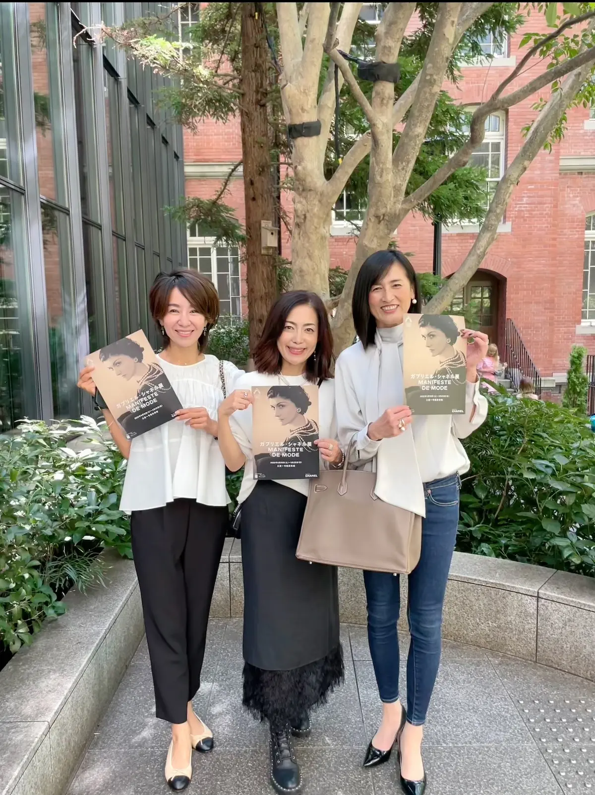 モノクロ初秋コーデで丸の内へ❤︎の画像_1