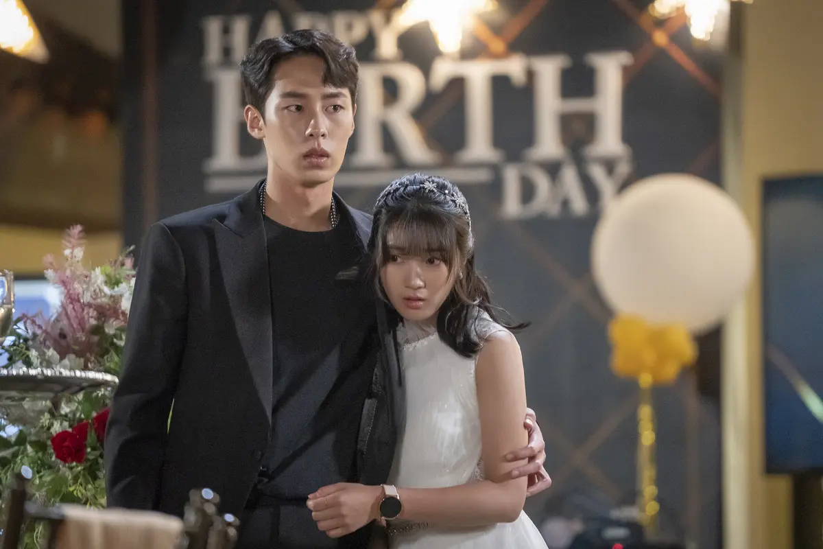 「偶然見つけたハル」のイ・ジェウク