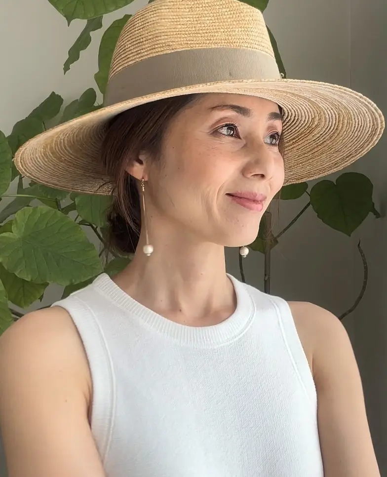 エクラ 華組 梁瀬理砂さんの帽子スタイル横