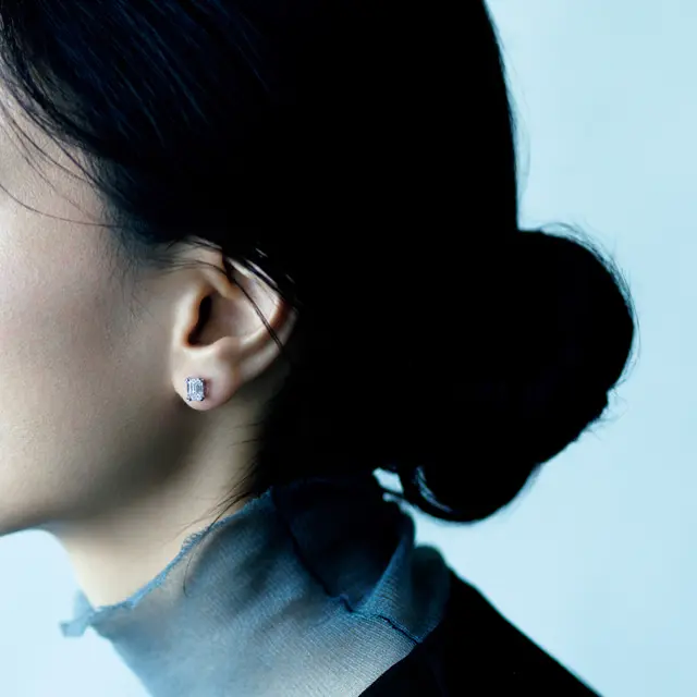 ダイアモンドピアス