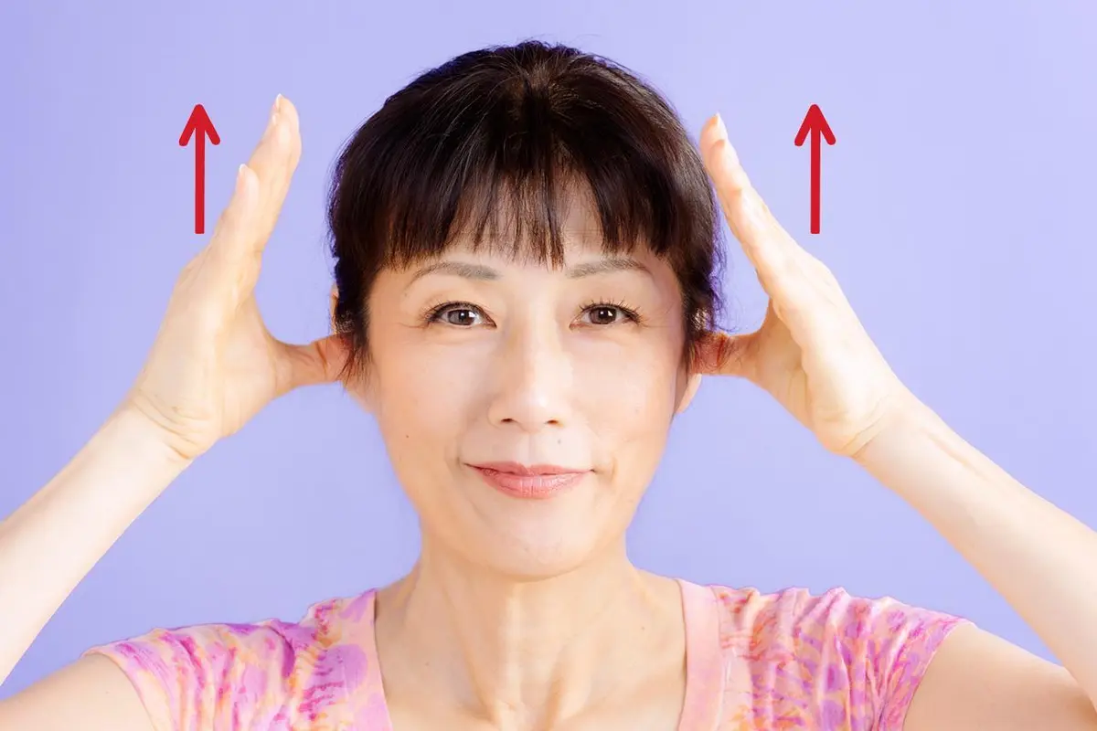 OurAge×Webエクラ　リンパケア　蝶形骨を整える　写真