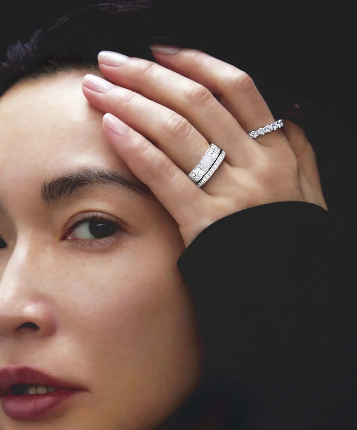 "マリッジに見えない" ダイヤのアレンジが新鮮