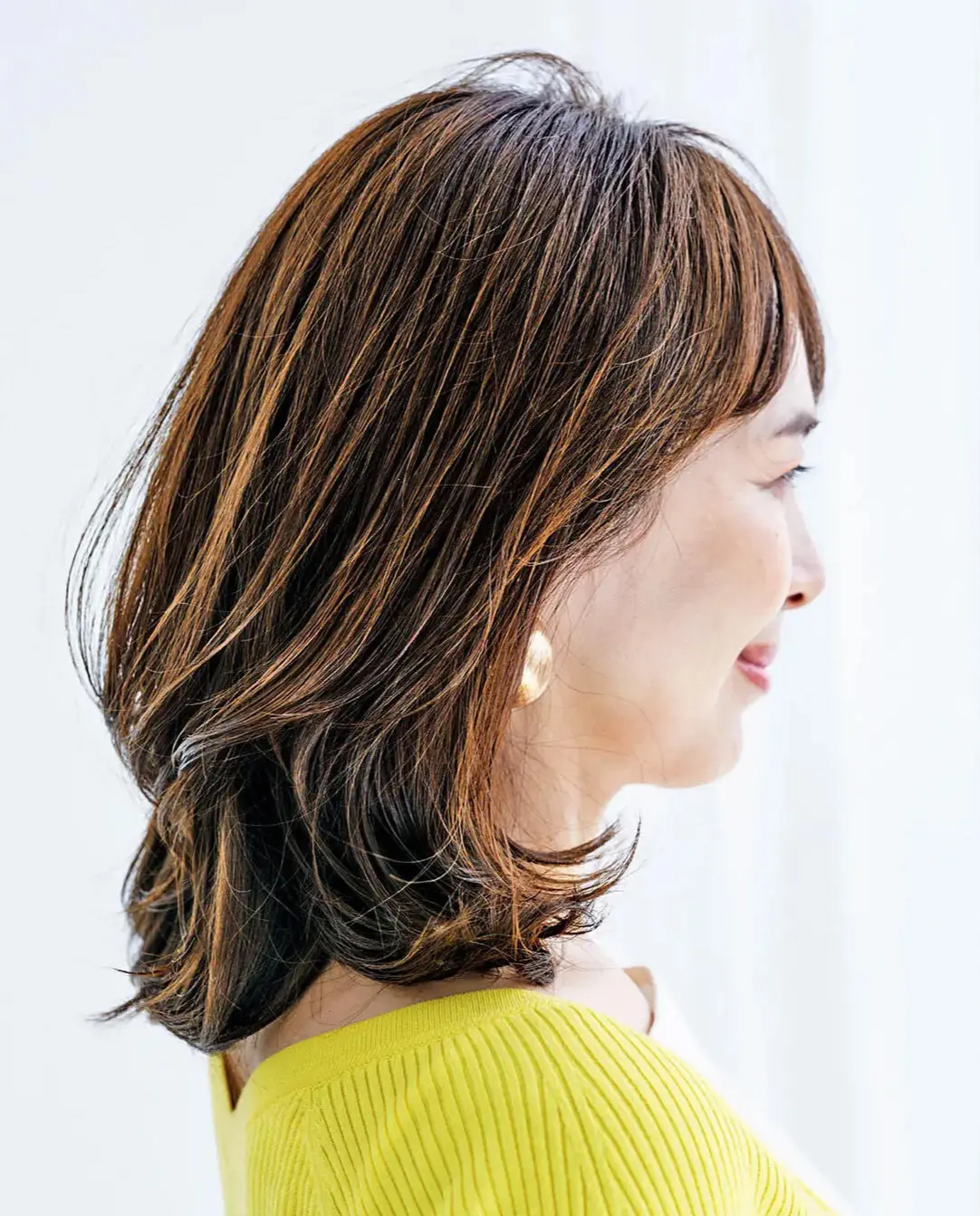 OurAge×Webエクラ 横から見たミディアムヘア　ヘアスタイル