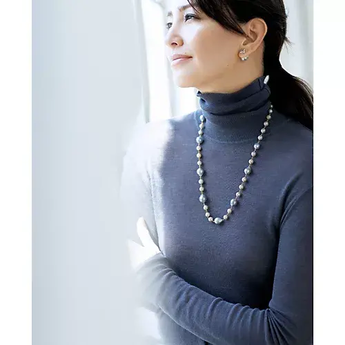 Bon Magique×eclat 【別注】白蝶パール ロングネックレス￥396,000＆ピアス￥220,000