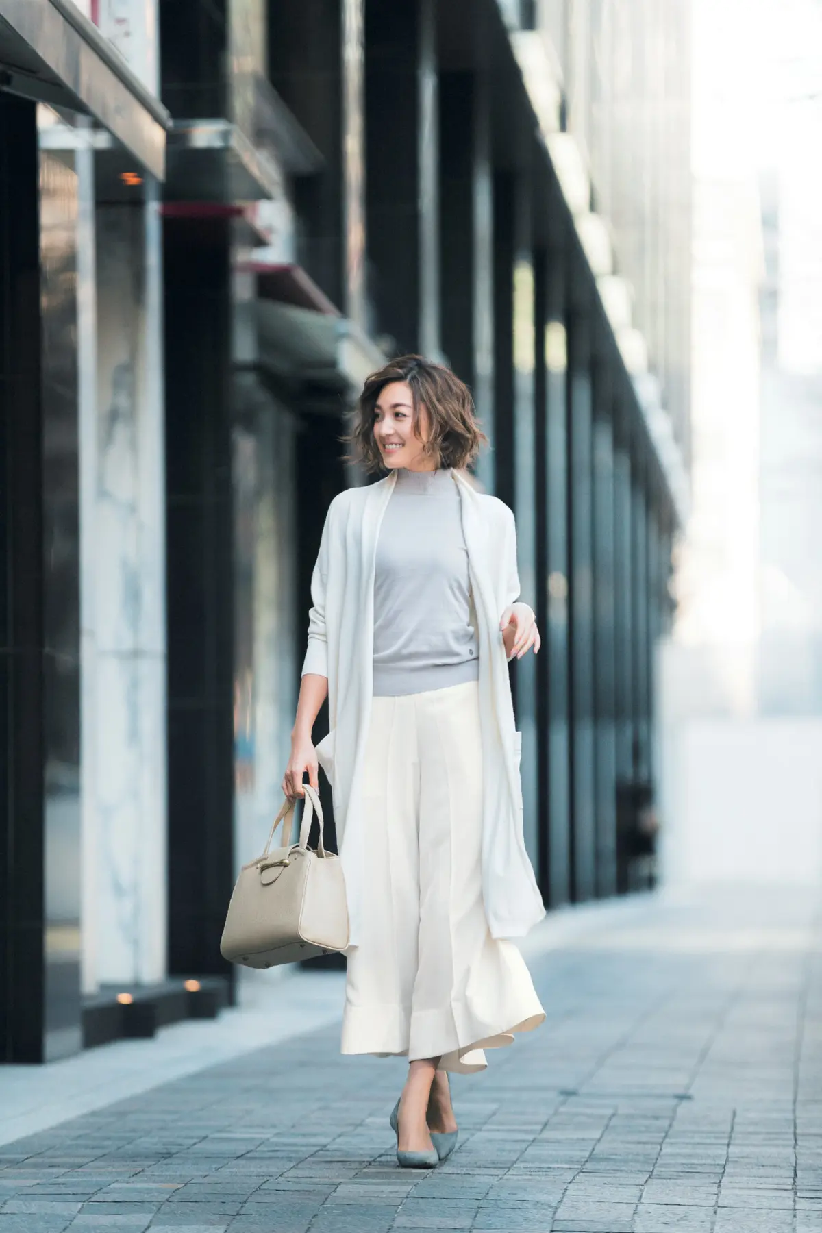 ふわり、ゆらりで着こなしにニュアンスを加の画像_1