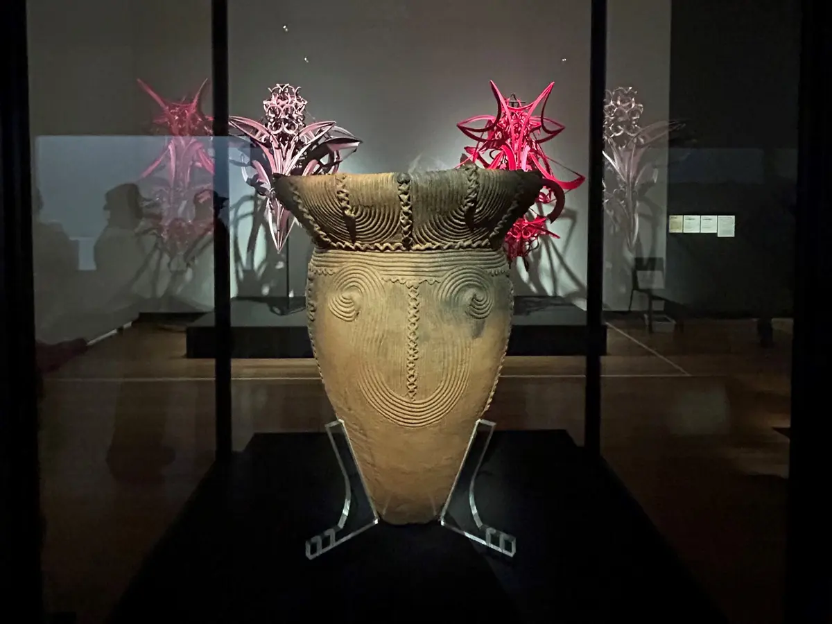 重要文化財　『深鉢形土器』（殿林遺跡出土）　縄文時代中期後葉（紀元前3000～紀元前2500年頃）　山梨県立考古博物館