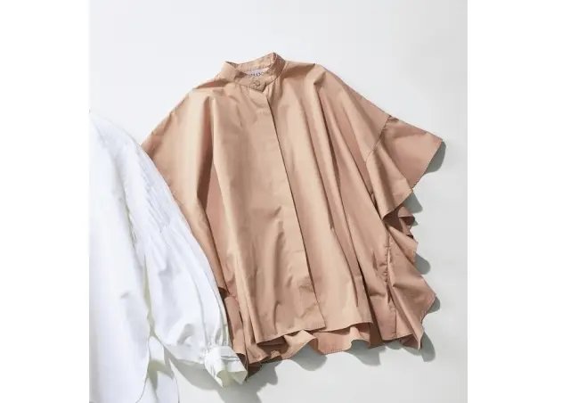 【EVA MANN（エヴァマン）】優美な動きを演出するたっぷりのフリル袖