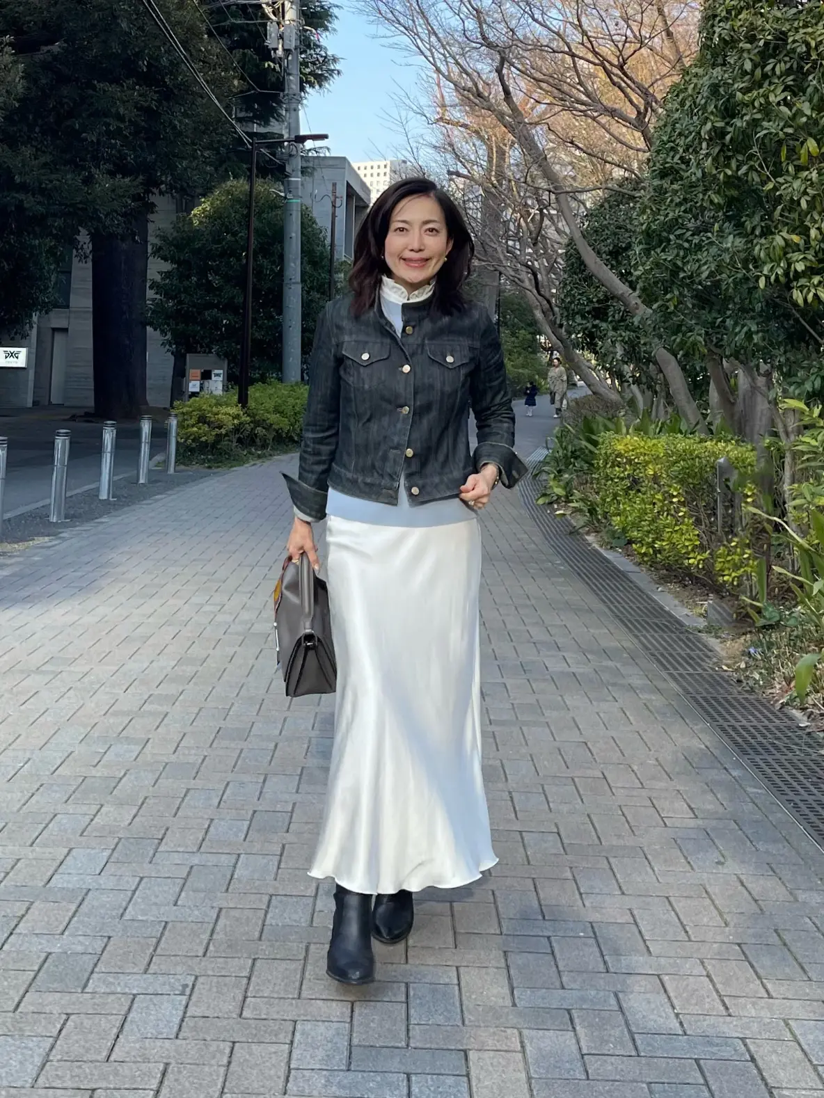 今シーズンのトレンド！ツヤめきボトム3sの画像_8