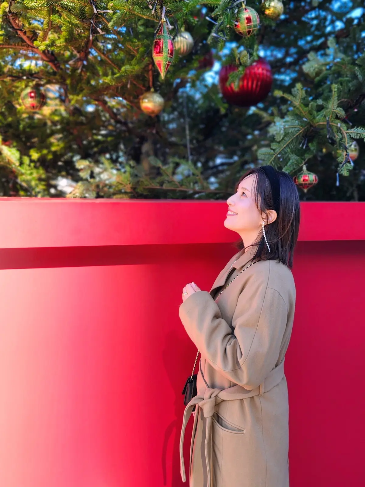 恵比寿ランチ、ウェスティンホテル東京、クリスマスツリー、恵比寿ガーデンプレイス、バカラ、シャンデリア、40代ファッション、ローストビーフ、ロウリーズ・ザ・プライムリブ、イルミネーション、サラダビュッフェ、デザートビュッフェ