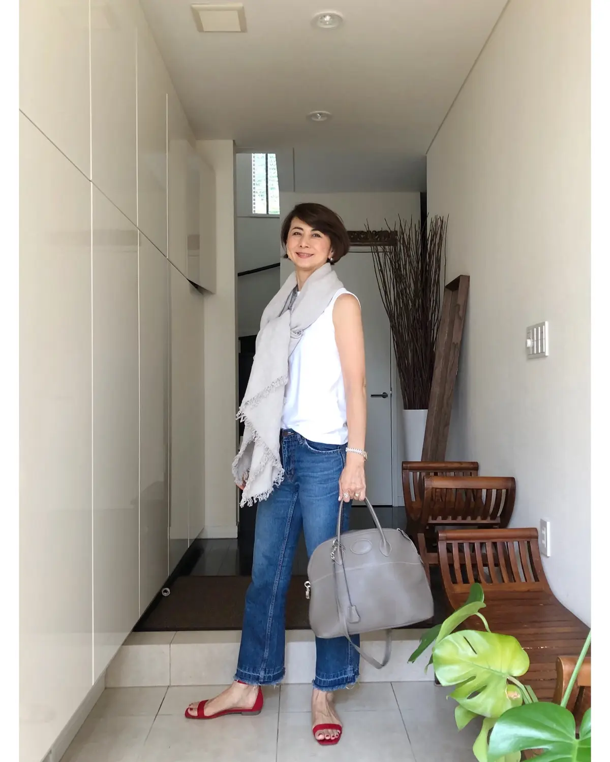 シルバーメタルのボールピアスの画像_2