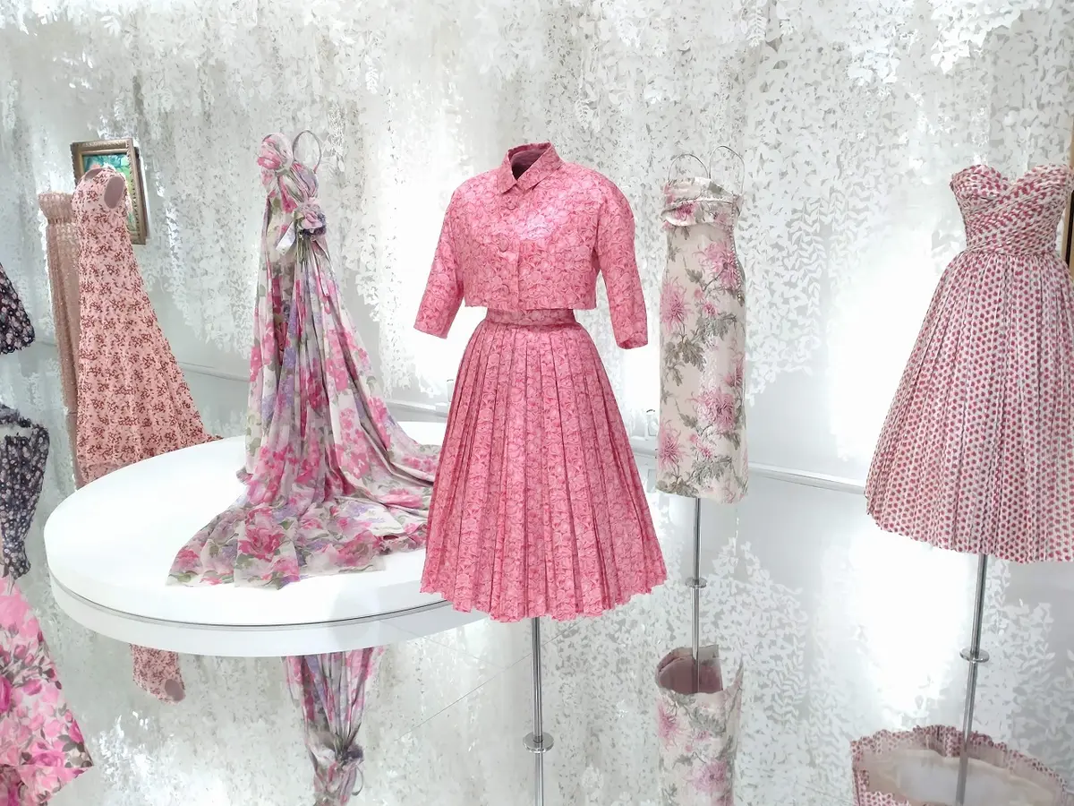 「クリスチャン・ディオール 夢のクチュリの画像_1