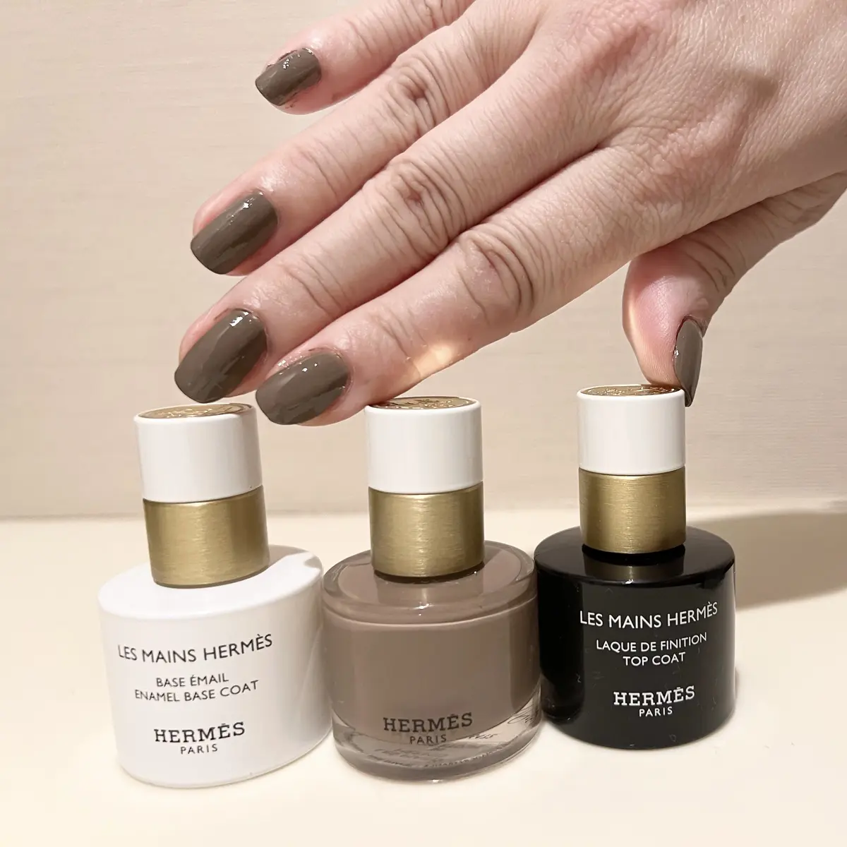 ネイルカラー仕上がり　レ・マン・エルメス
