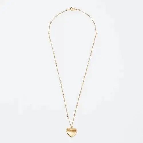 【50代 週末コーデ】上品なピンクTシャの画像_8