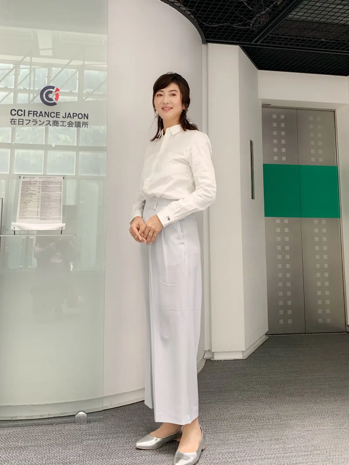 春シャツスタイルの画像_1