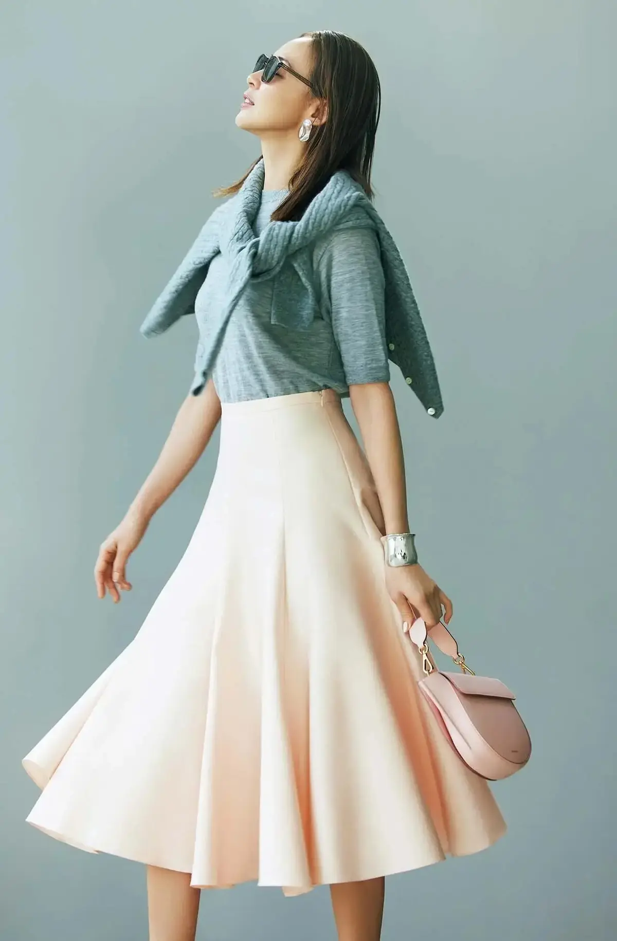 5月は何を着るのがおしゃれ？春から初夏へ50代が着映えるコーデ