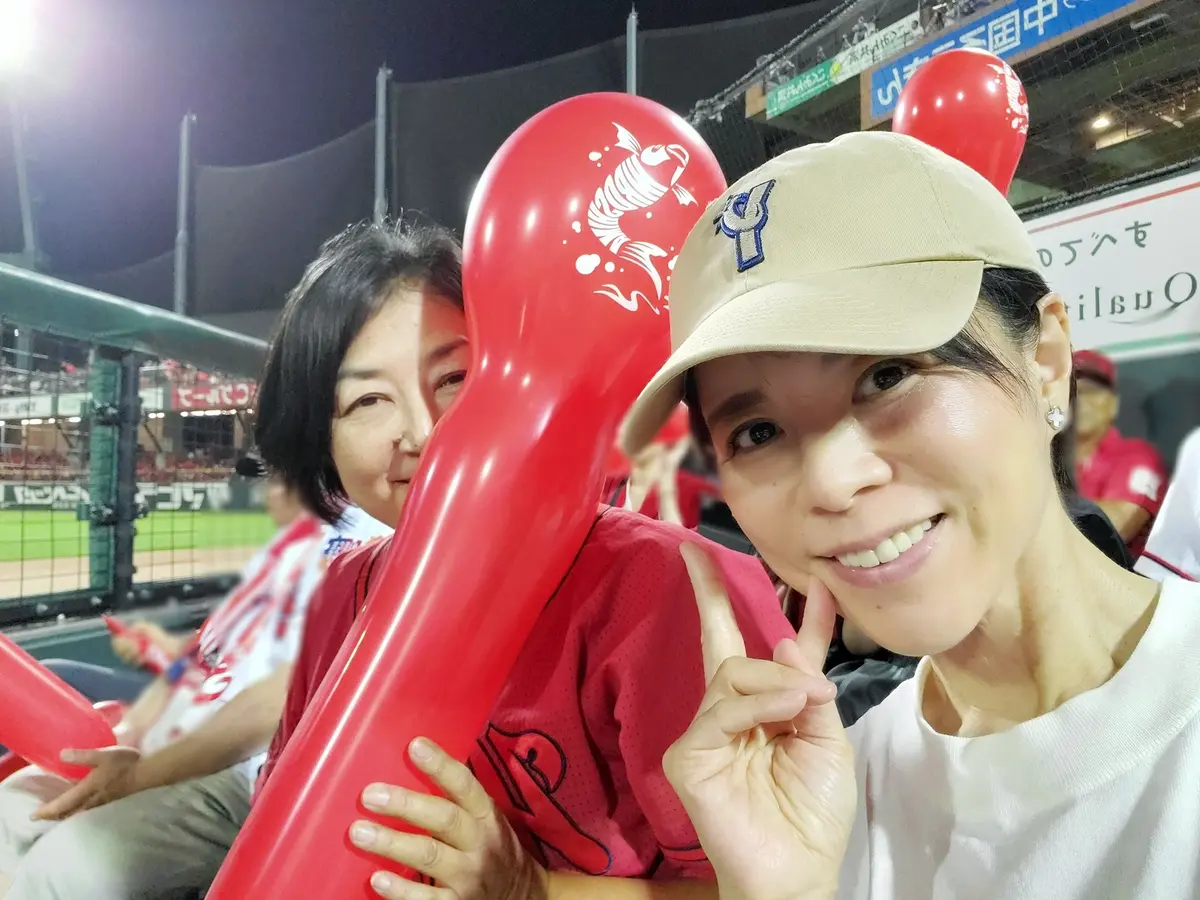 MAZDAスタジアムでは風船飛ばしも再開しています。口ではなく空気入れ使用！