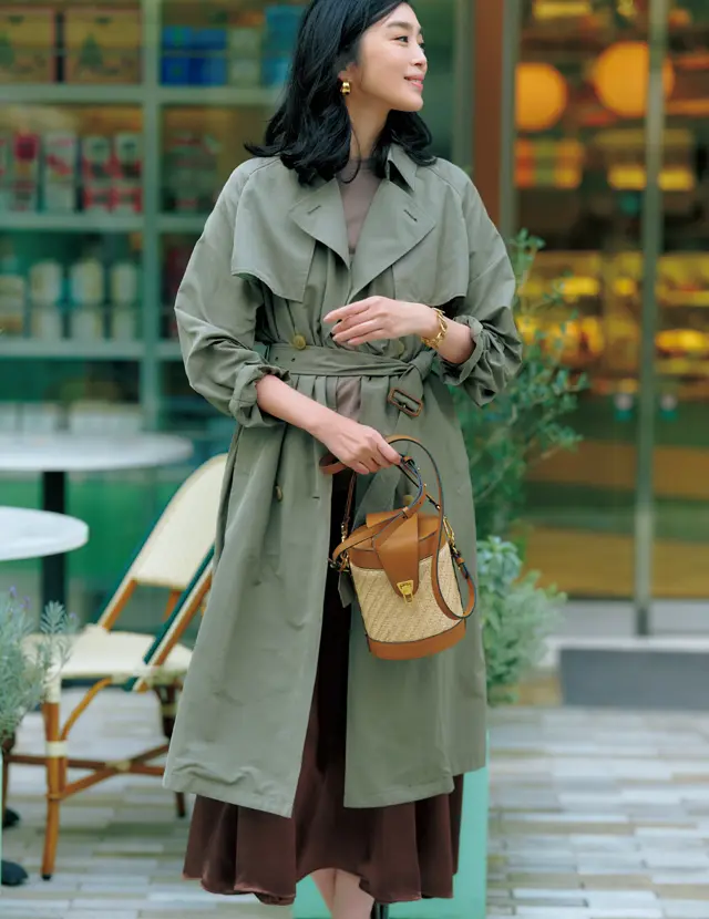 3月のトレンチコートの着こなし