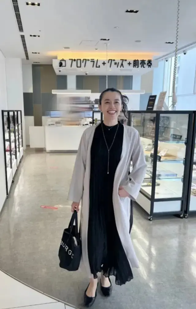 おしゃれな50代が着こなす「ユニクロ・GU」大人の秋コーデ