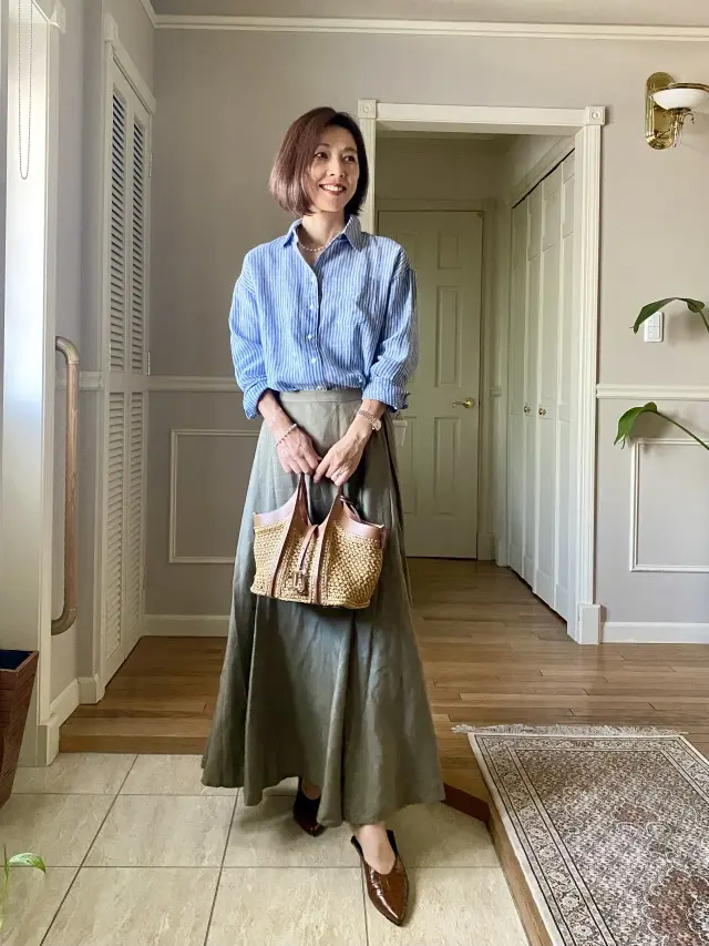 リネンのシャツのオンオフコーデの画像_1