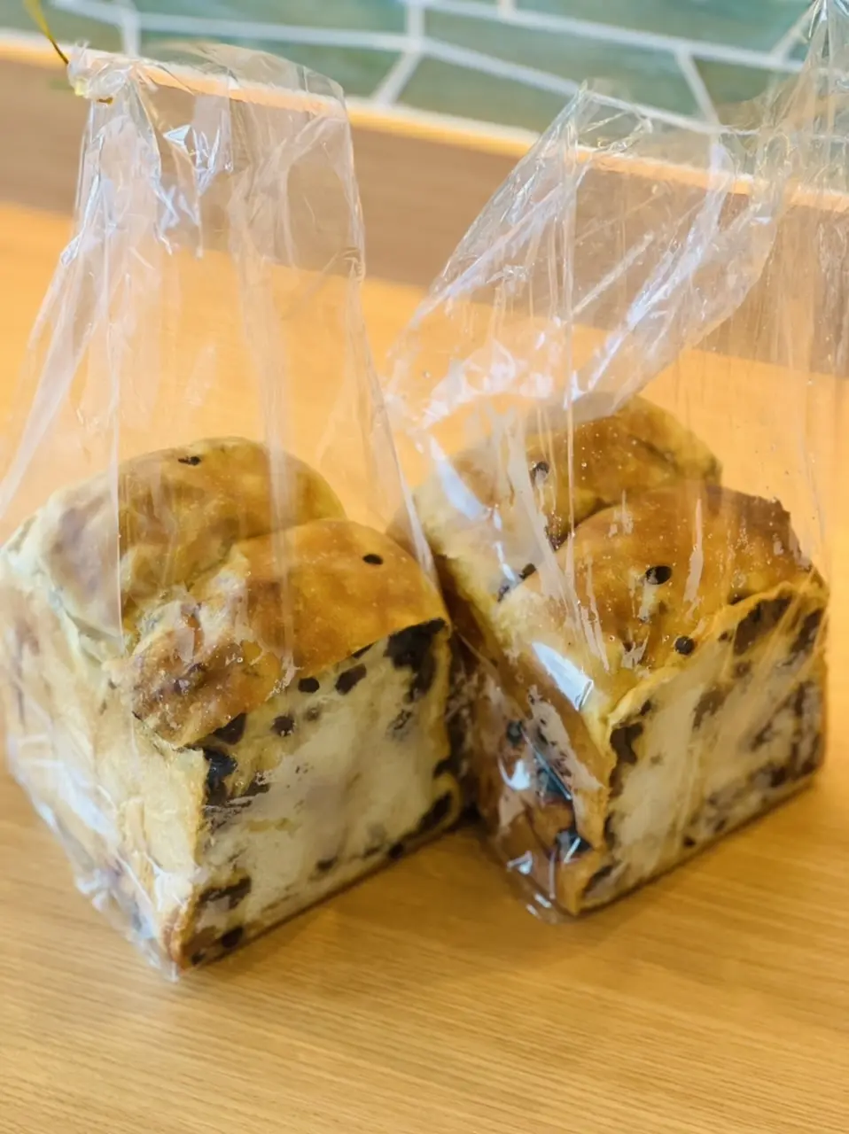 焼きたてぶどうパン