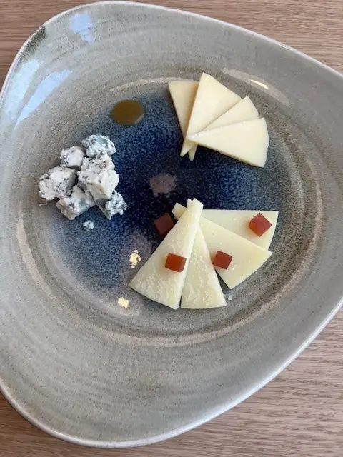 スペイン産チーズの盛り合わせ