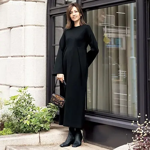 THIRD MAGAZINE×eclat 【サイズ別注】ベルスリーブワンピース ￥44,000