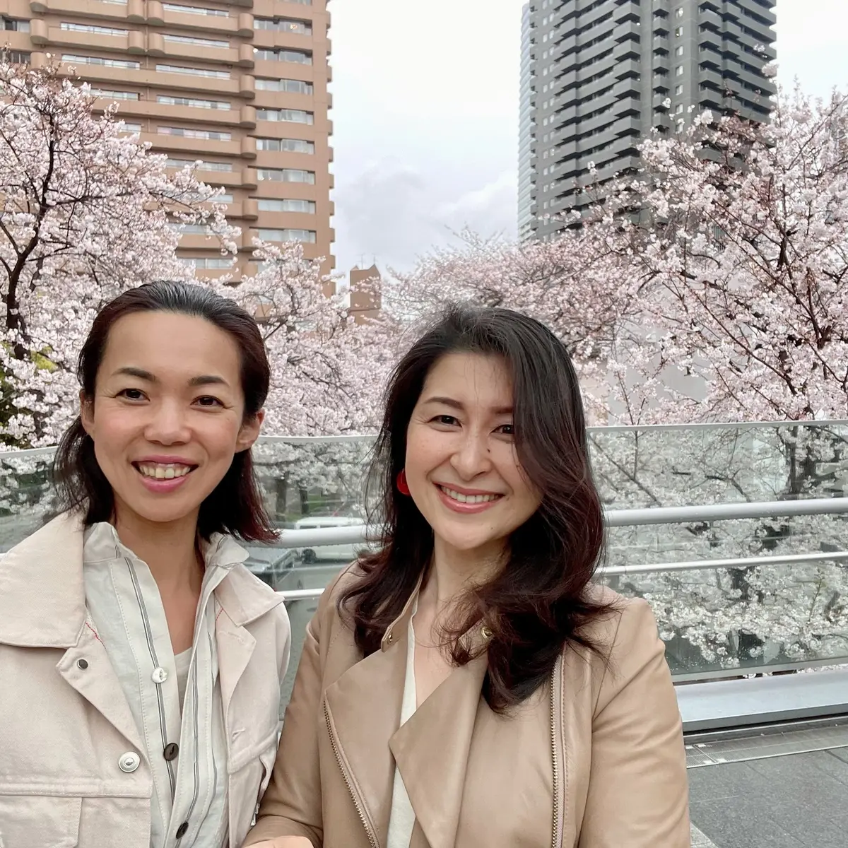 マリソル美女組かっきーちゃんと私が一緒に写った顔写真