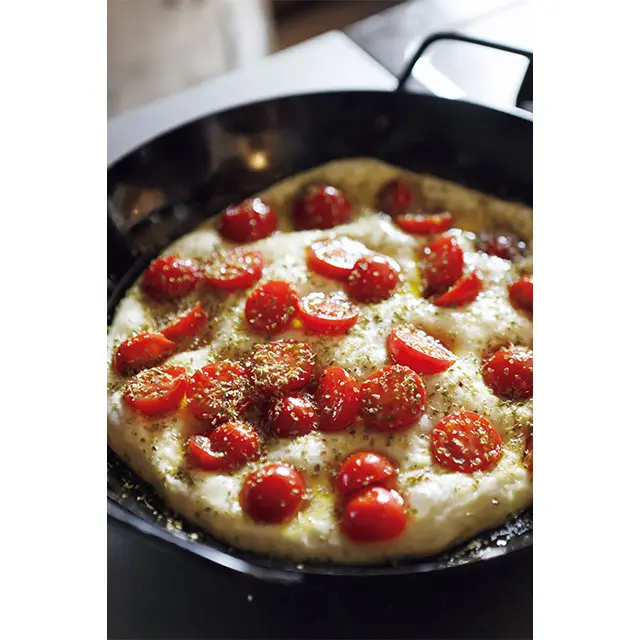 トマトとオレガノの フォカッチャ