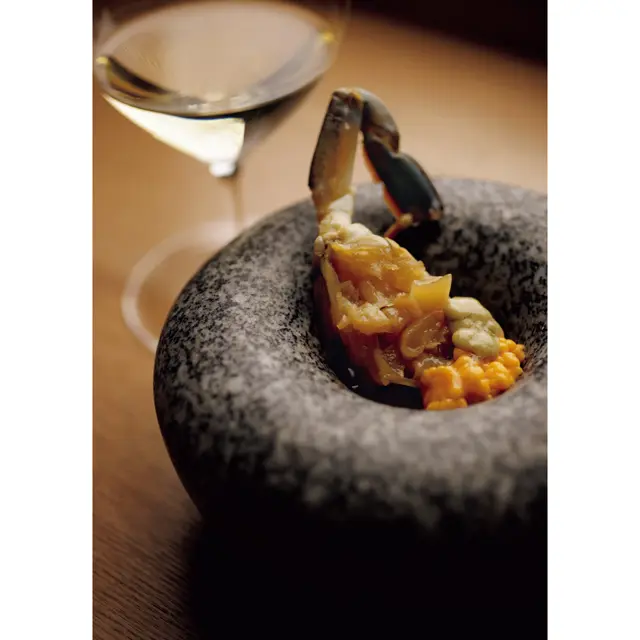 「プードーン」超うま味系のカニには、アルザス産ゲヴルツトラミネールを